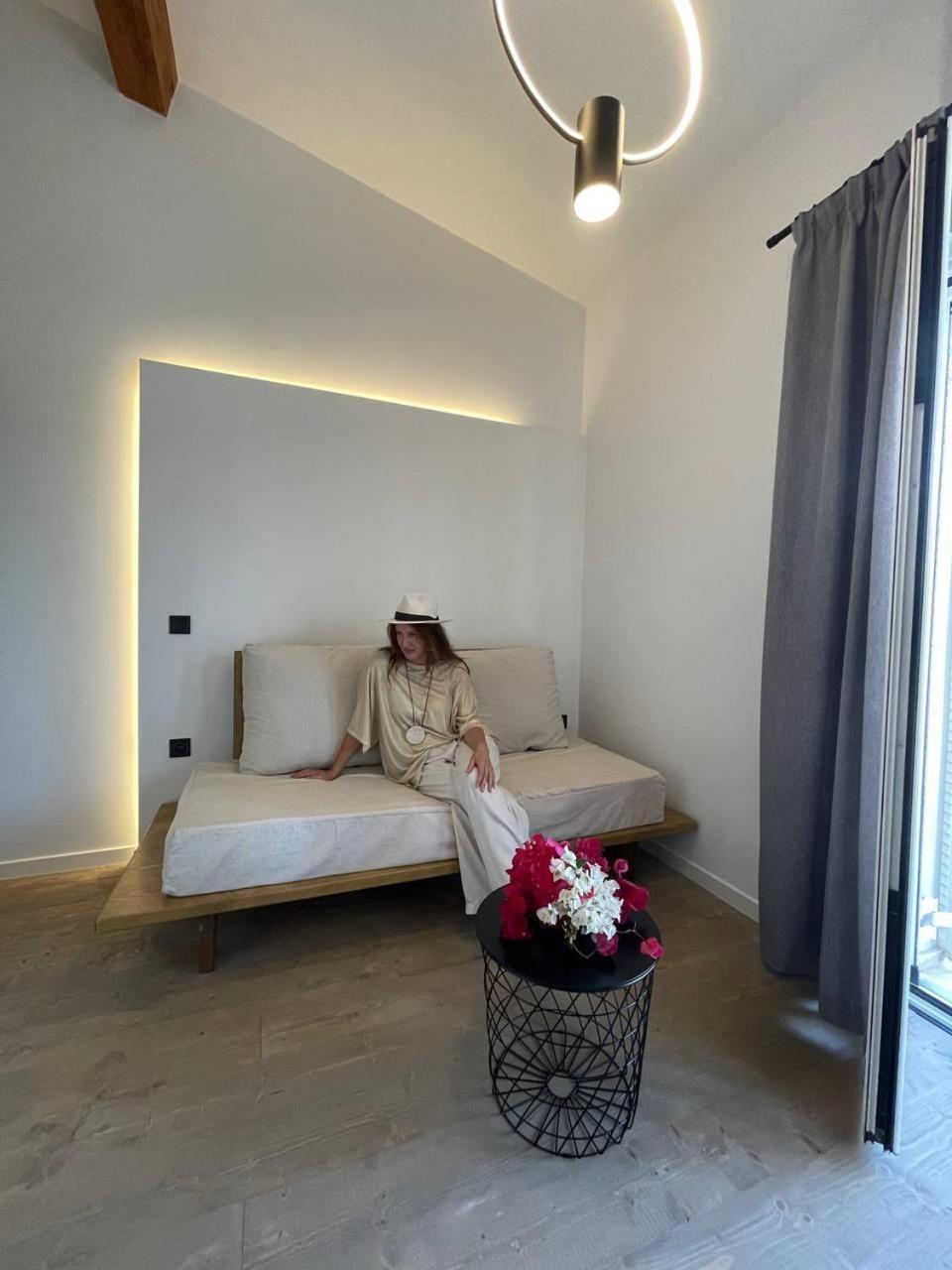 Art Navarino * Gialova