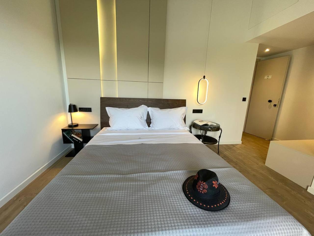 Art Navarino Apartment Gialova