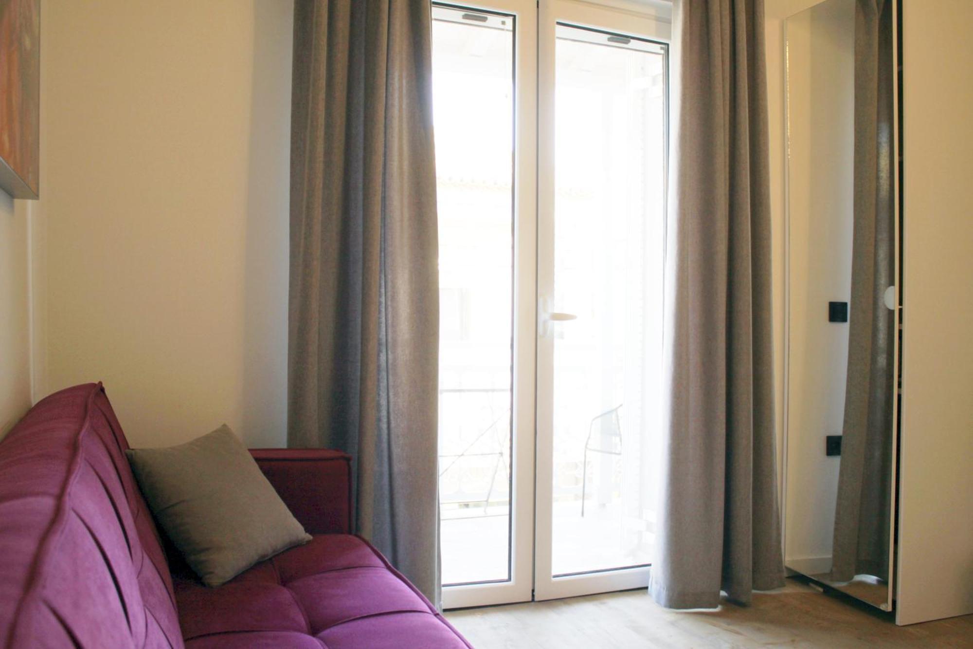 Apartment Art Navarino *